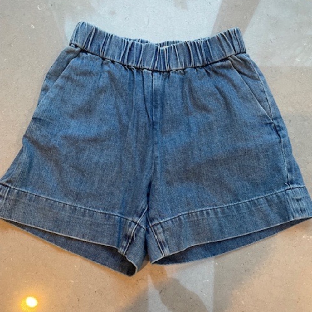 Everlane - The Easy Short Deep Sea Wash Size 4